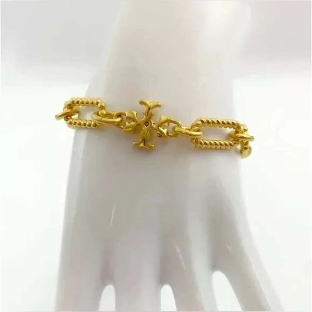 🔥🔥🔥ONE ITEM DEAL OF THE DAY TORY BURCH Authentic Bracelet Reduced Buy Now